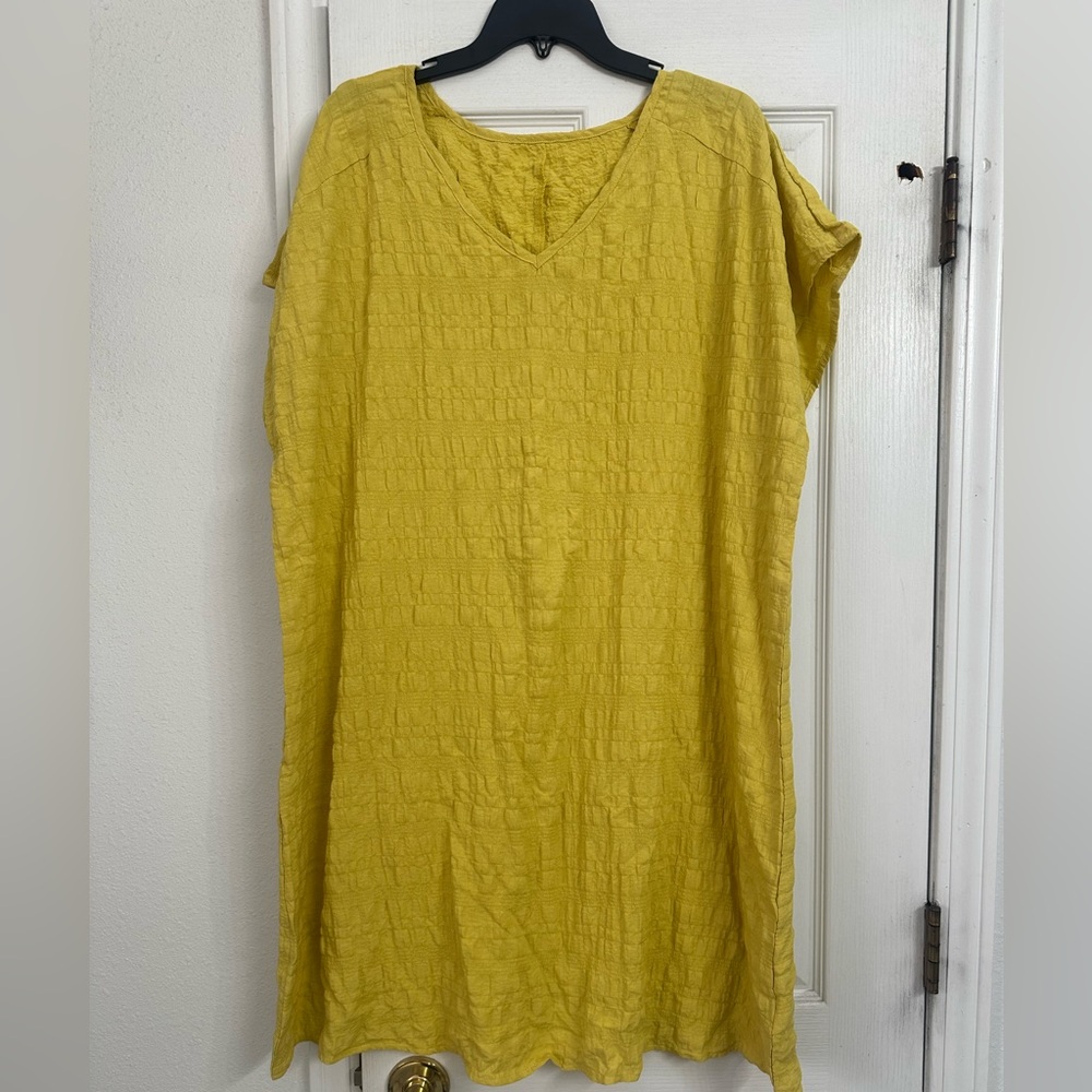 **NWOT Yellow V-Neck Women's Dress Coverup 2XL